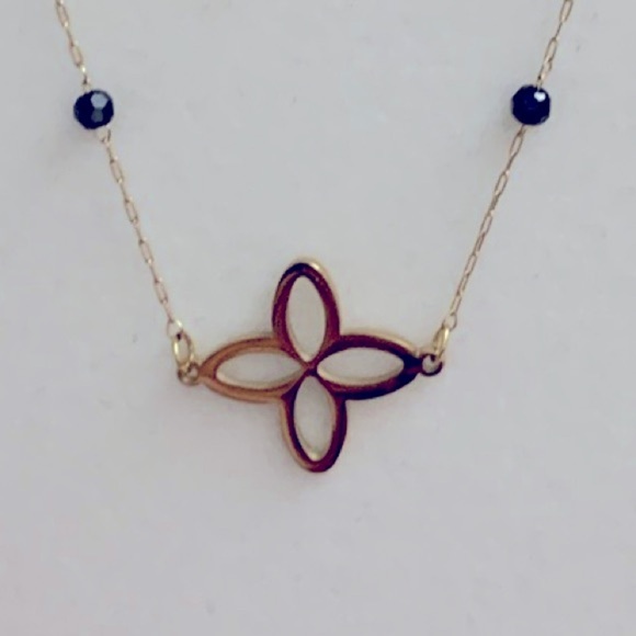 Gold Plated Necklace with Floral Detail and Black Beads. - Picture 3 of 5